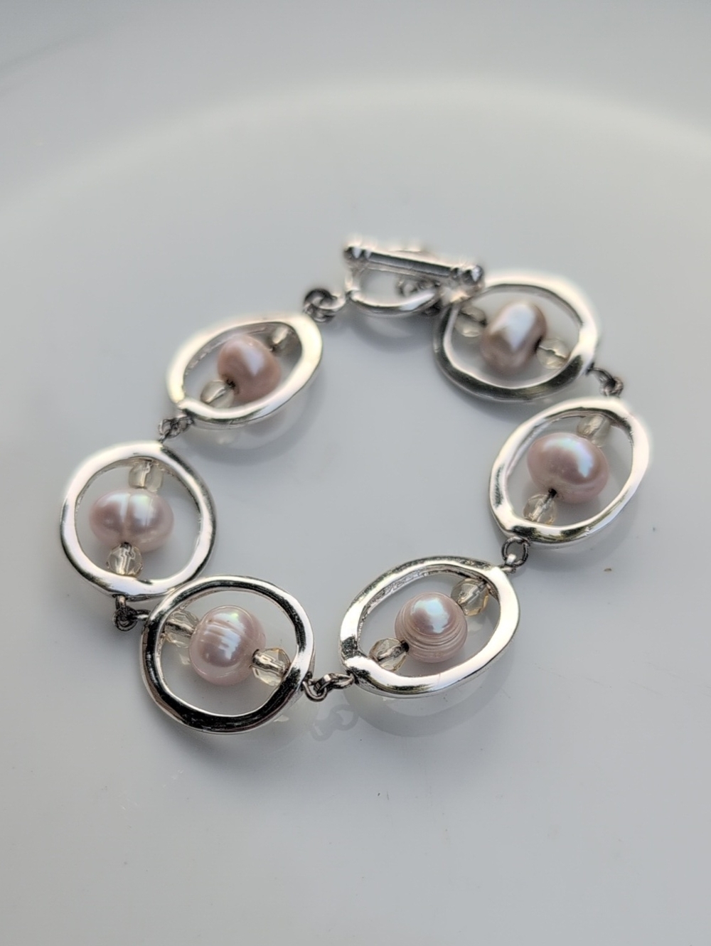 Freshwater Pearl Toggle Bracelet Pearls Encased In Silver Round Rings. - Picture 6 of 9